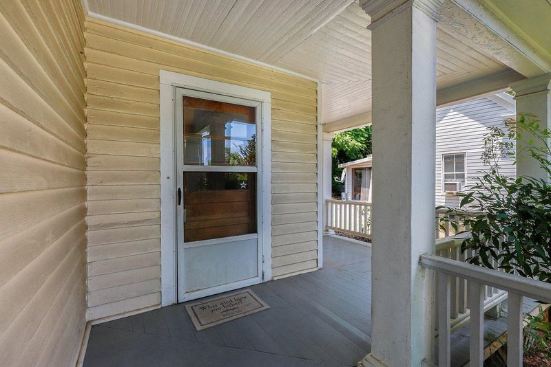 612 Arnette Ave, Durham, NC 27701