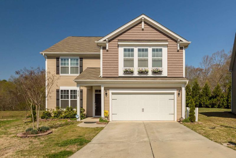 612 Birchrun Dr, Durham, NC 27712
