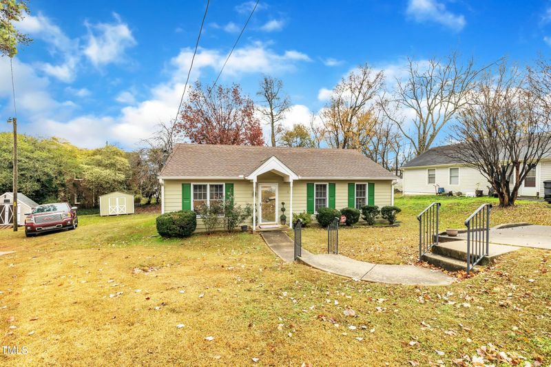 612 Bladestone Ct, Apex, NC 27502