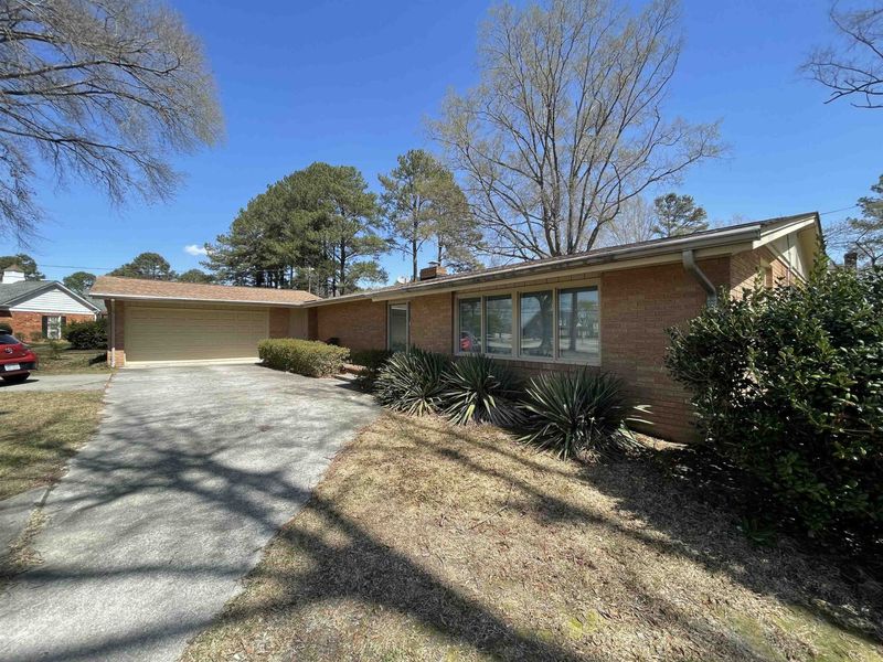 612 N Broad St, Angier, NC 27501