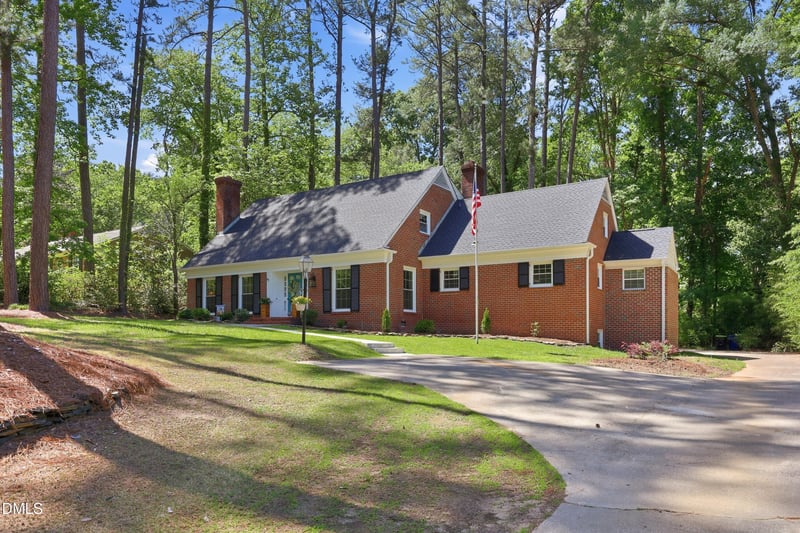 612 Chisholm , Sanford, NC 27330
