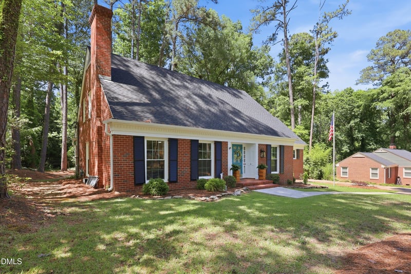 612 Chisholm , Sanford, NC 27330
