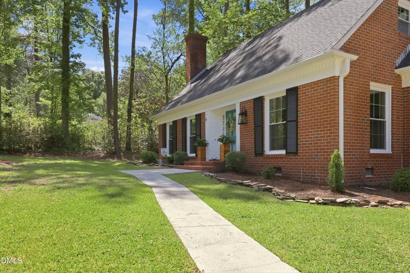 612 Chisholm , Sanford, NC 27330