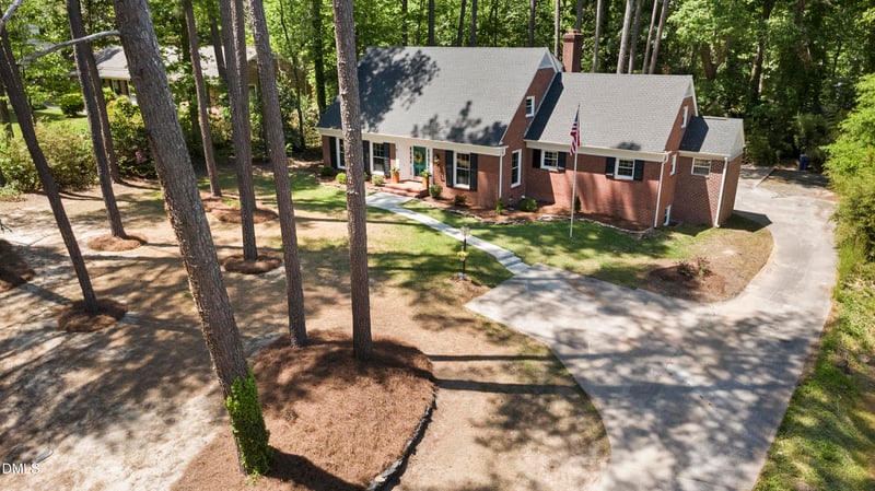 612 Chisholm , Sanford, NC 27330