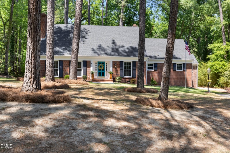612 Chisholm , Sanford, NC 27330