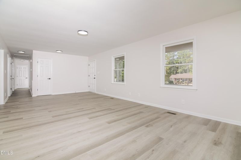612 Chivalry Dr, Durham, NC 27703