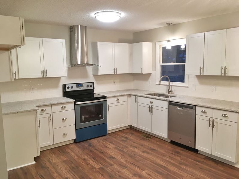 612 Circle Dr, Angier, NC 27501