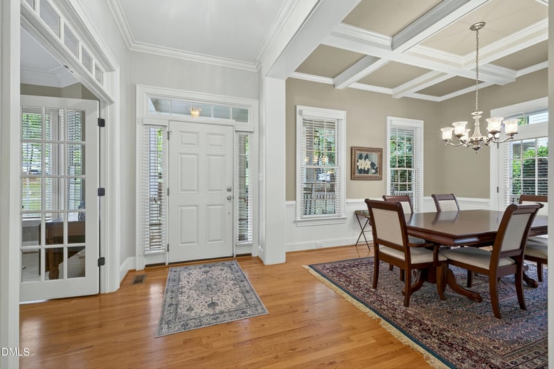 612 Crossway Ln, Holly Springs, NC 27540