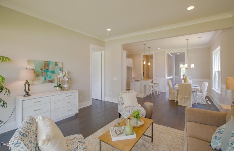 612 Donnegal Farm Dr, Fuquay Varina, NC 27526