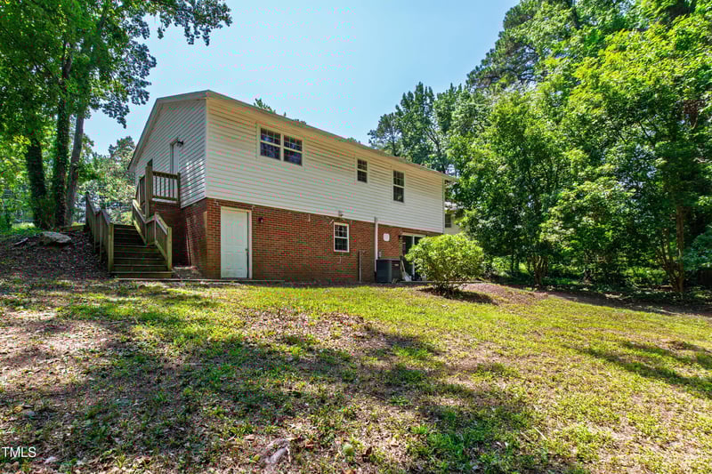 612 Essington Pl, Raleigh, NC 27603