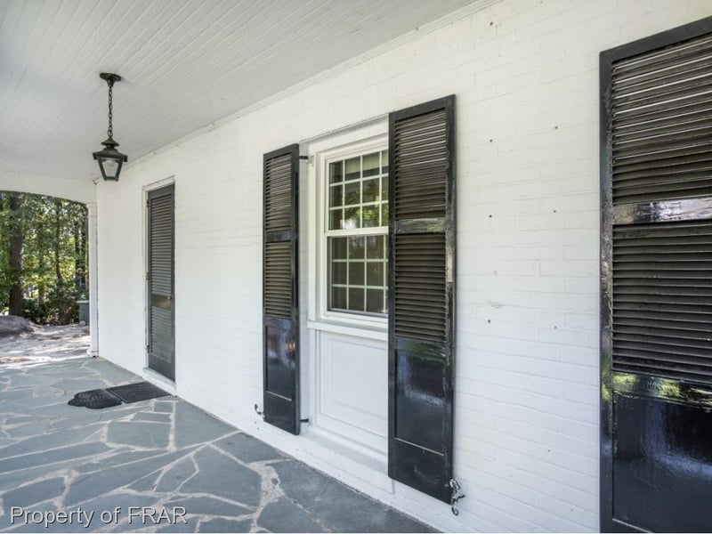 612 Forest Lake Rd, Fayetteville, NC 28305