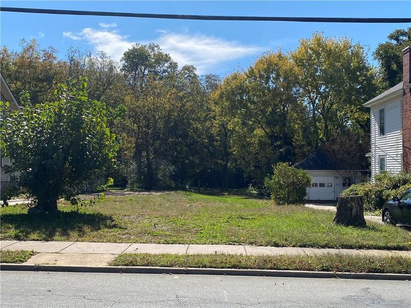 612 W Front St, Burlington, NC 27215
