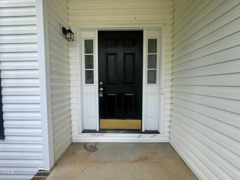 612 Hanska Way, Raleigh, NC 27610
