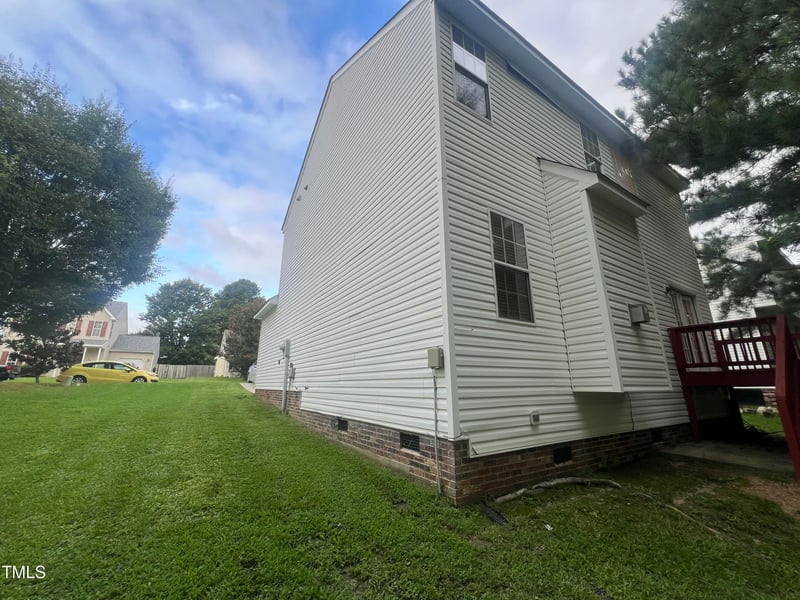 612 Hanska Way, Raleigh, NC 27610