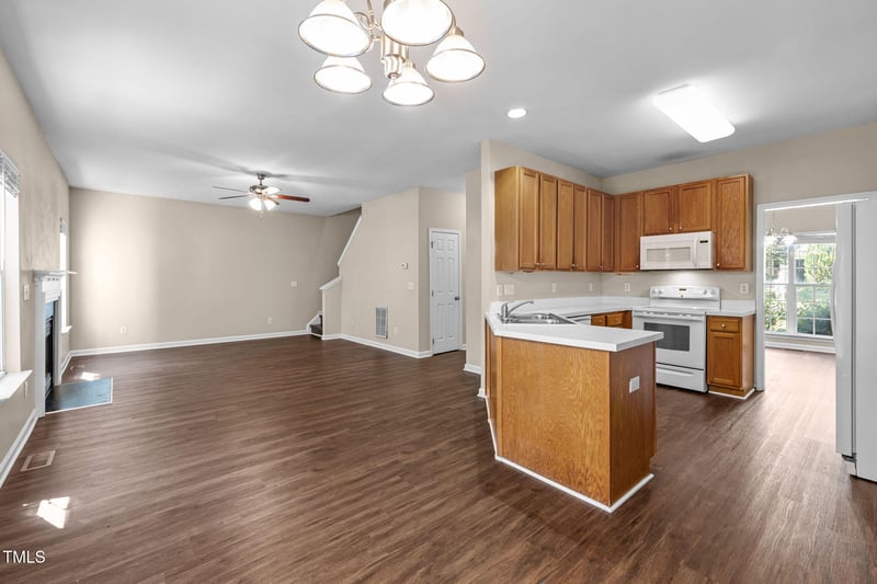 612 Hanska Way, Raleigh, NC 27610