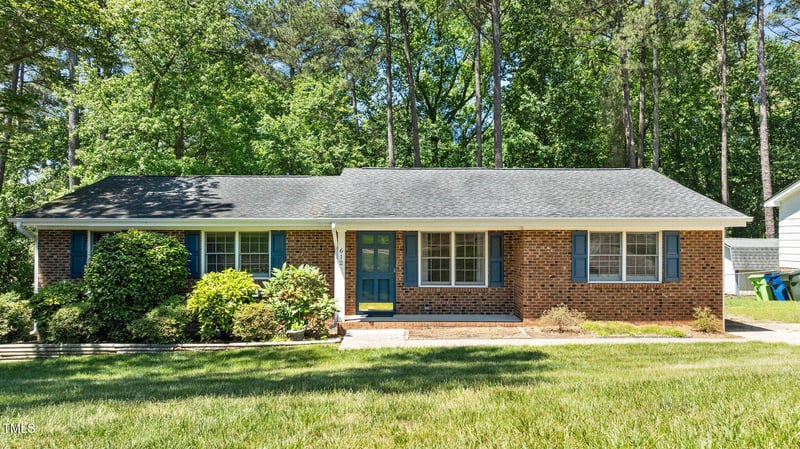 612 Harvest Ln, Raleigh, NC 27606