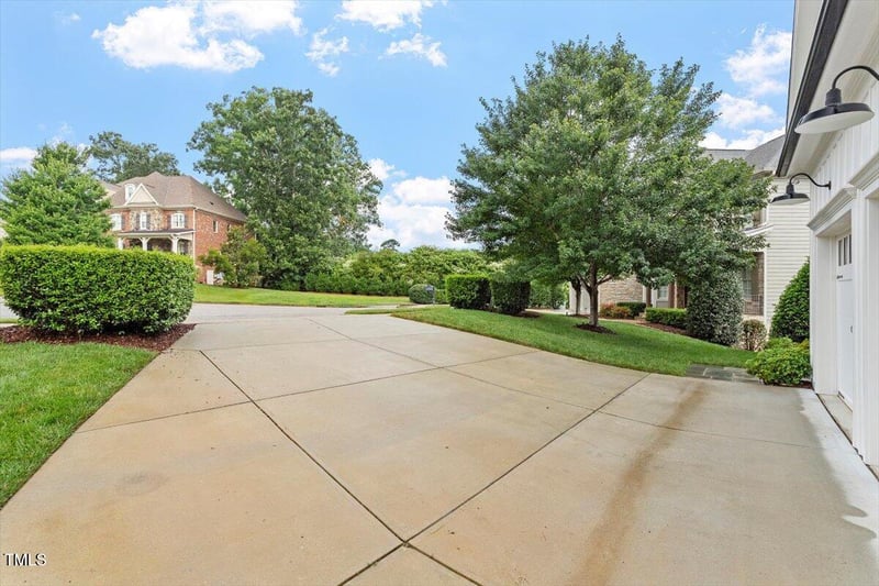 612 Hawks Ridge Ct, Apex, NC 27539