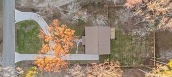 612 Lakeview Dr, Raleigh, NC 27603