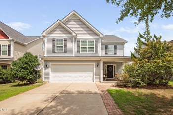 612 Lawson Cypress Ln, Fuquay Varina, NC 27526