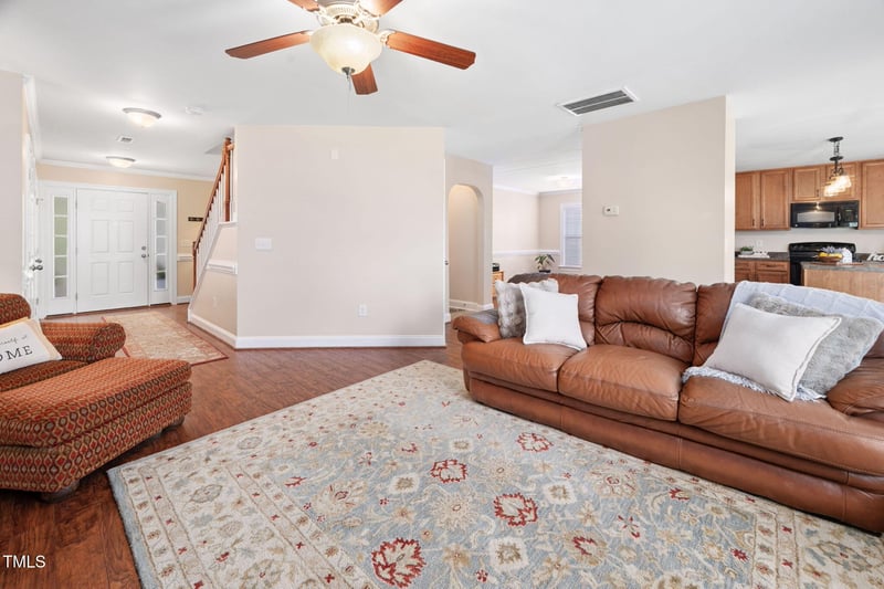 612 Lawson Cypress Ln, Fuquay Varina, NC 27526