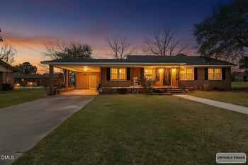 612 Main St, Mount Olive, NC 28365