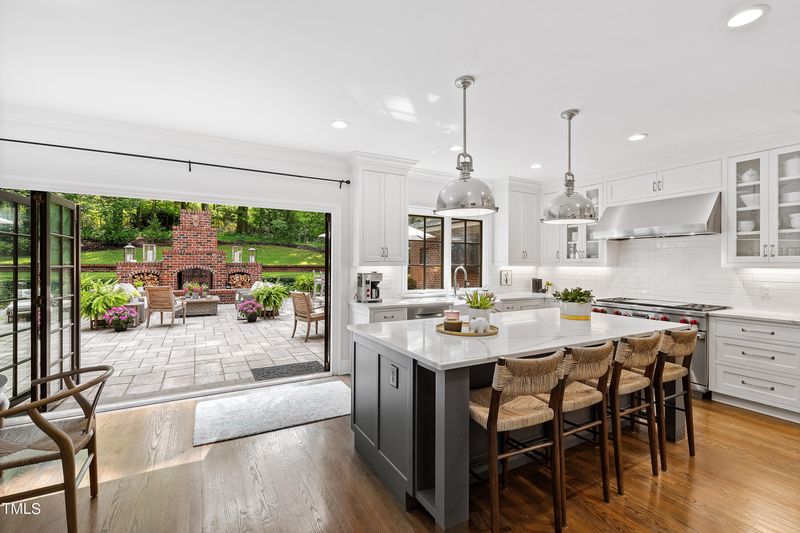 612 Marlowe Rd, Raleigh, NC 27609