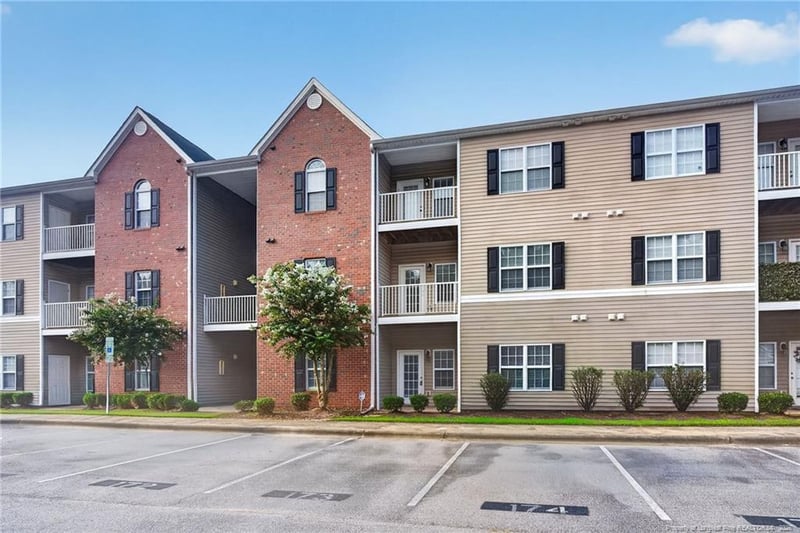 612 Marshtree Ln #103, Fayetteville, NC 28314