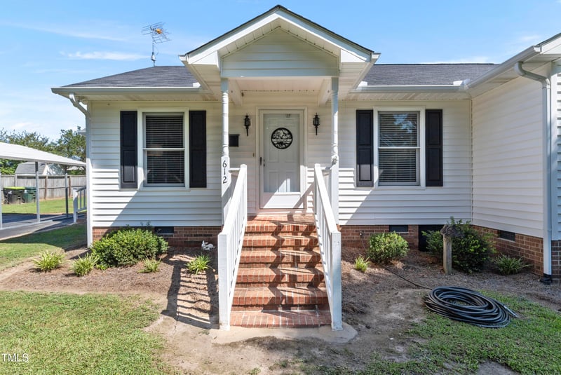 612 Mckay St, Erwin, NC 28339