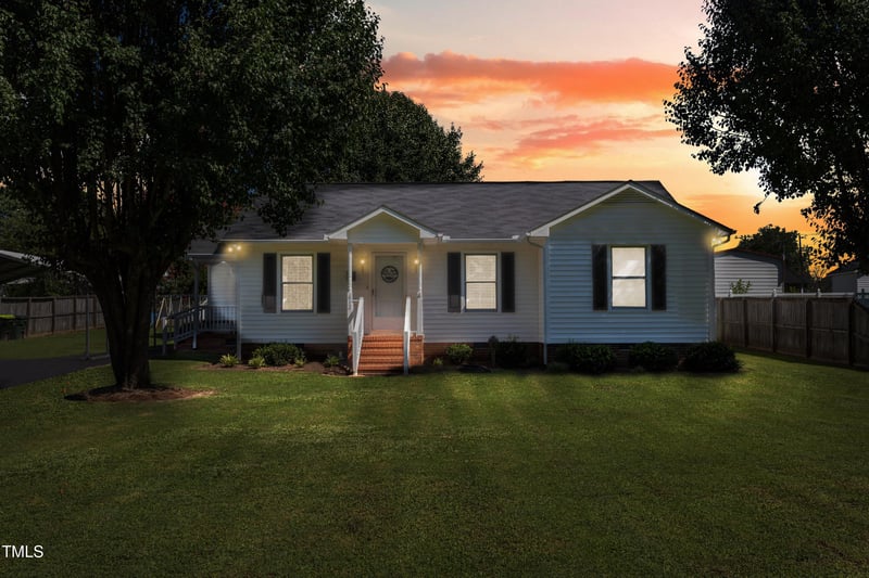 612 Mckay St, Erwin, NC 28339