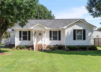 612 Mckay St, Erwin, NC 28339