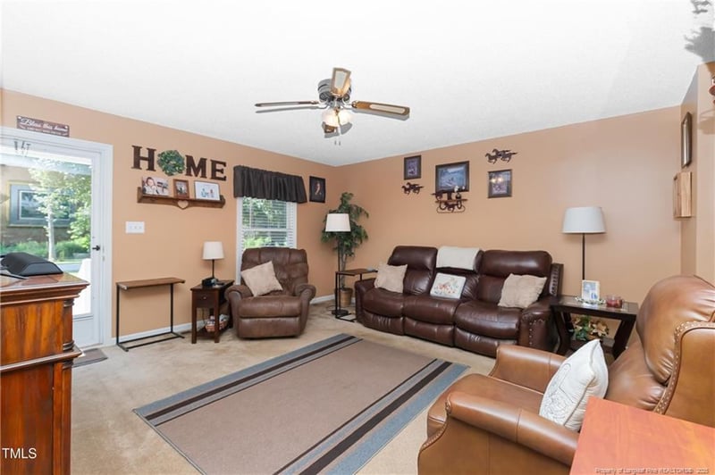 612 Mckay St, Erwin, NC 28339
