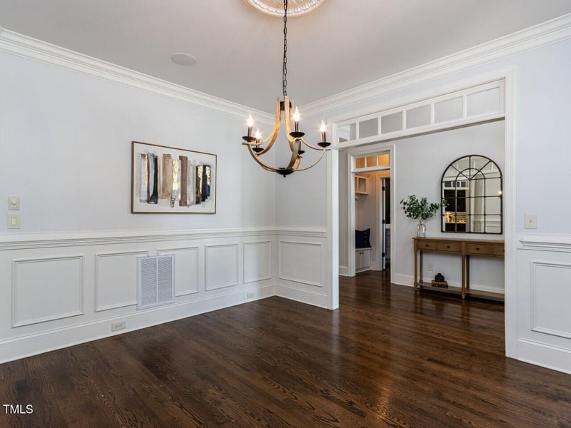 612 Peach Orchard Pl, Cary, NC 27519