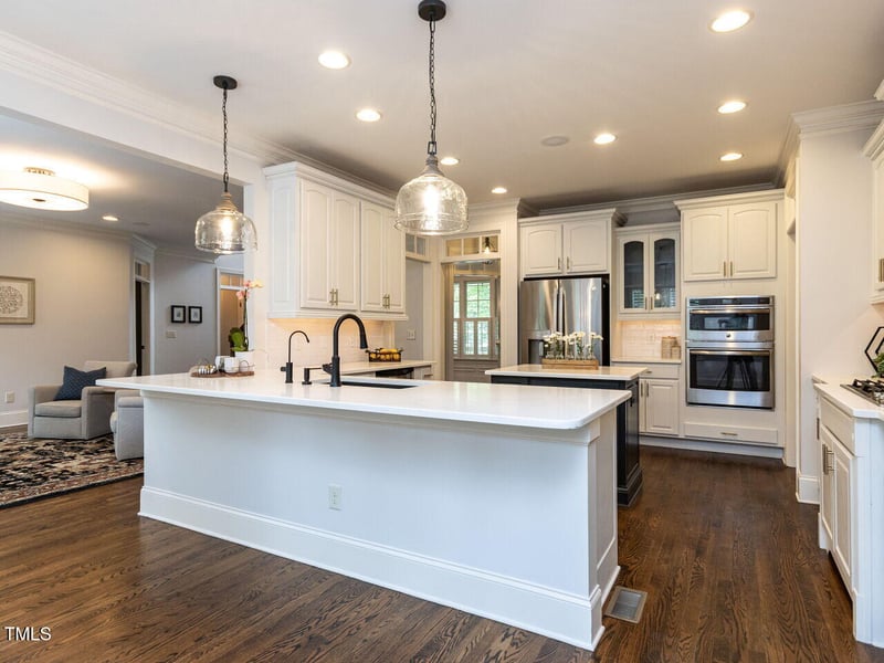 612 Peach Orchard Pl, Cary, NC 27519