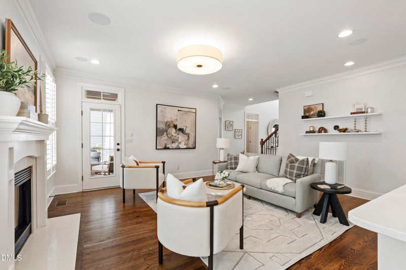 612 Peach Orchard Pl, Cary, NC 27519