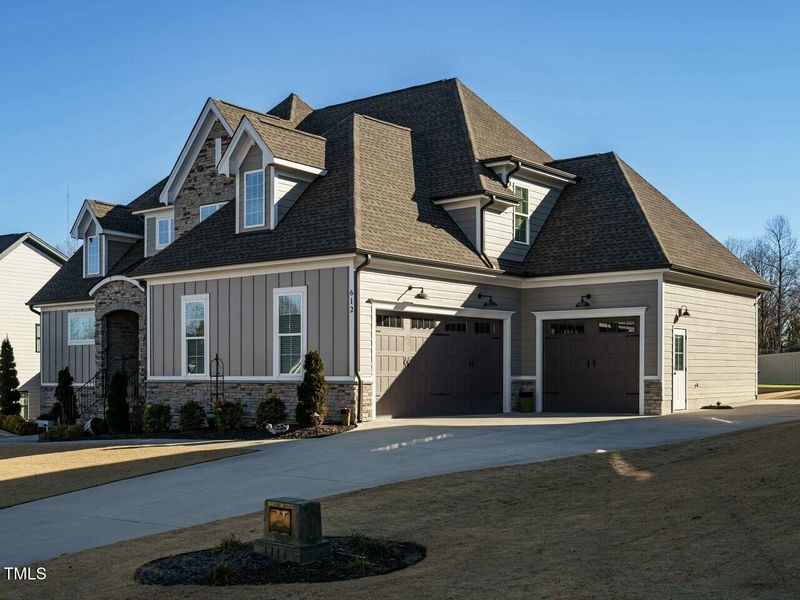 612 Pelzer Dr, Wake Forest, NC 27587