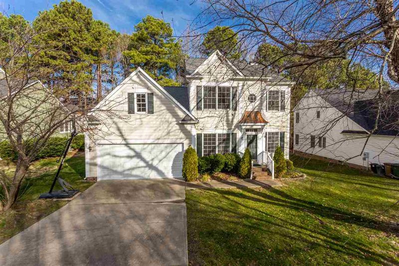 612 Wakehurst Dr, Cary, NC 27519