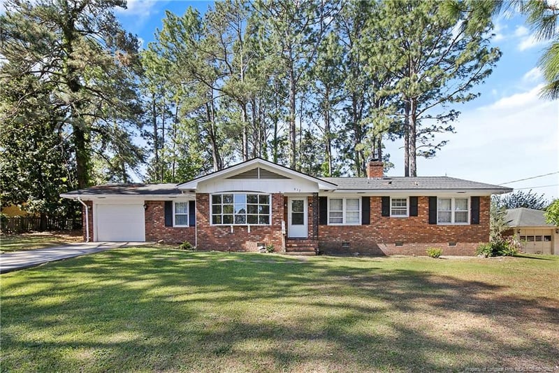612 York Rd, Fayetteville, NC 28303