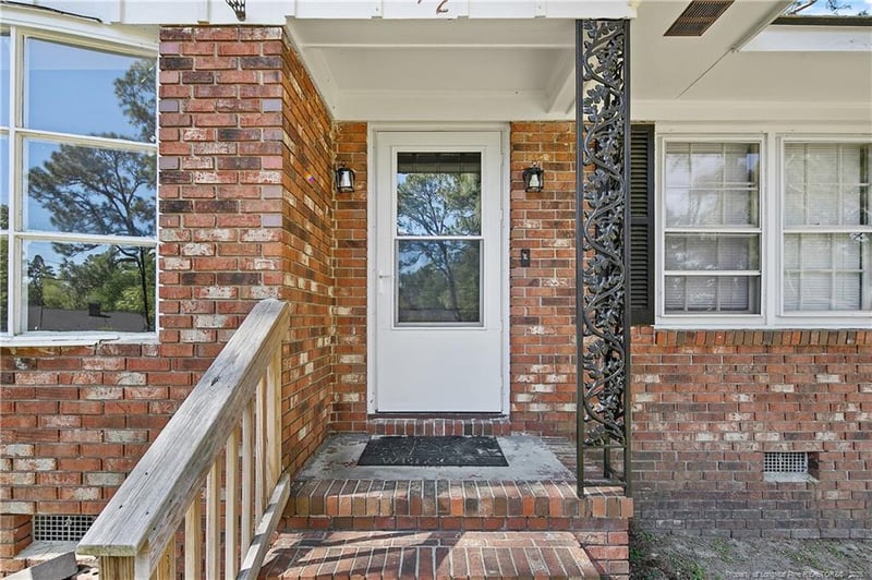 612 York Rd, Fayetteville, NC 28303