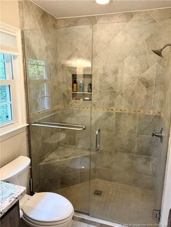 6120 Lochview Dr, Fayetteville, NC 28311