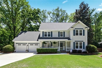 6120 Lochview Dr, Fayetteville, NC 28311