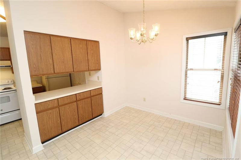 6120 Sunpointe Dr #205, Raleigh, NC 27606