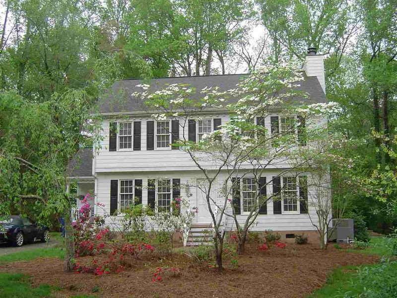 6121 Ivy Ridge Rd, Raleigh, NC 27612