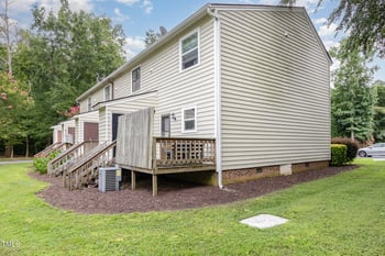 6121 Loch Laural Ln, Raleigh, NC 27613