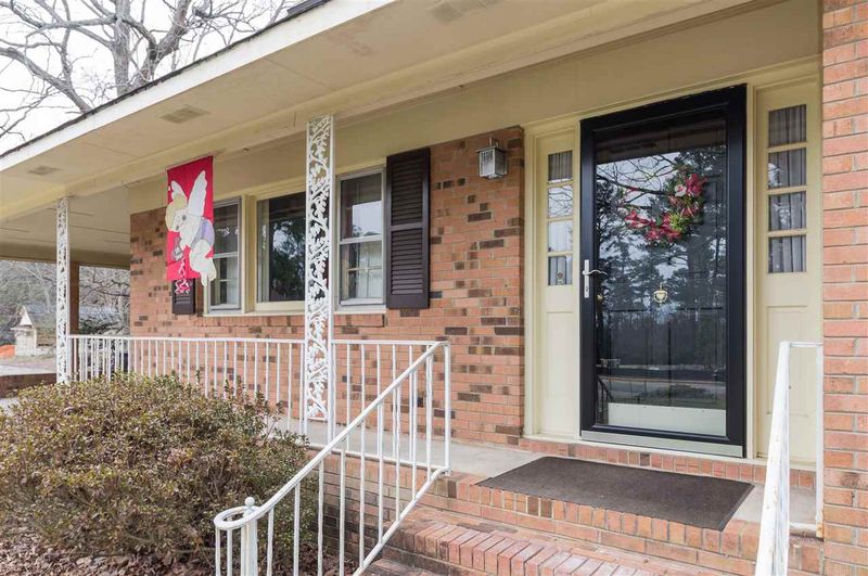 6121 Ponderosa Rd, Raleigh, NC 27612