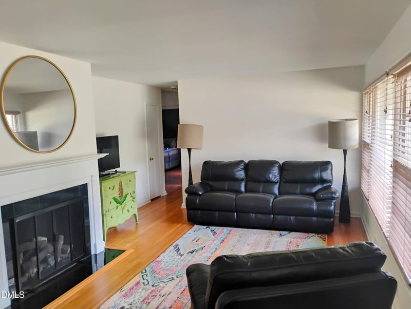 6121 Yates Mill Pond Rd, Raleigh, NC 27606
