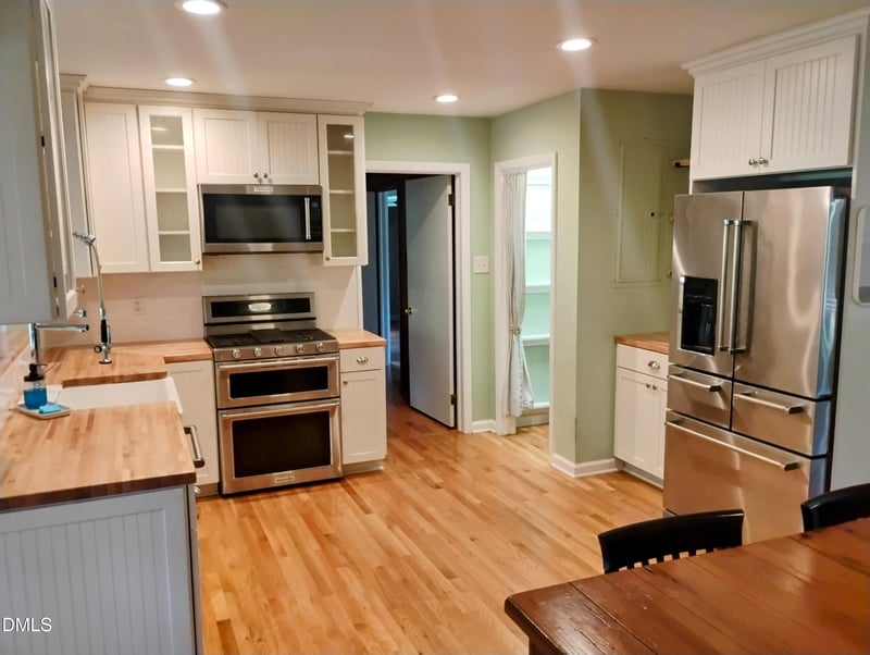 6121 Yates Mill Pond Rd, Raleigh, NC 27606