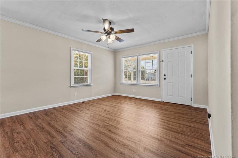 6122 Pine St, Fayetteville, NC 28311