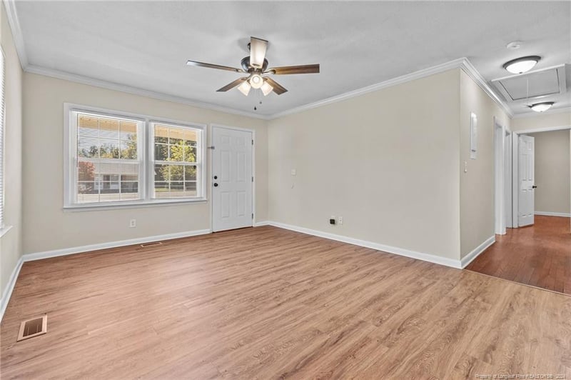 6122 Pine St, Fayetteville, NC 28311