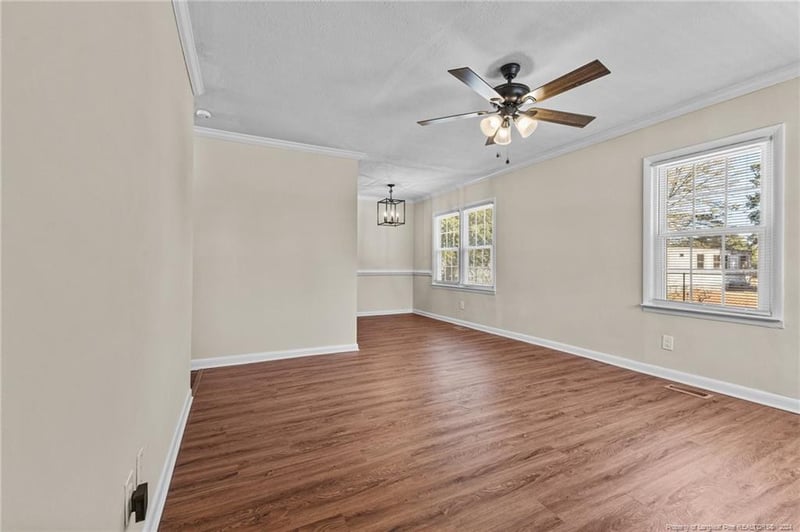 6122 Pine St, Fayetteville, NC 28311