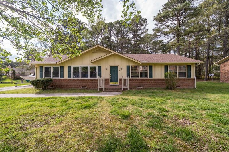 6124 Castell Dr, Durham, NC 27713